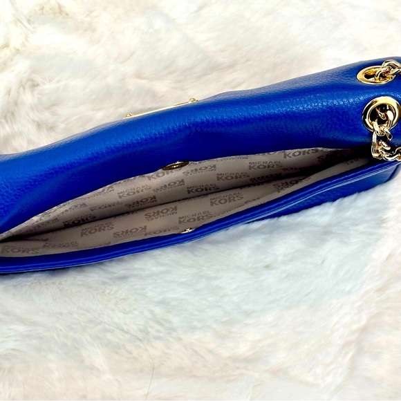 Leather Bag w/ Adjustable Gold Chain Strap - Picture 15 of 16